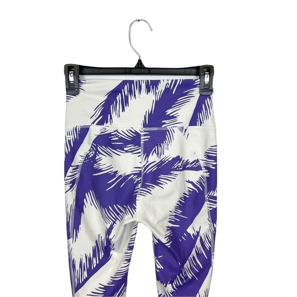 FABLETICS High-Waisted Printed PureLuxe‎ 7/8 Paradiso Leggings Purple Size XS - Picture 5 of 6